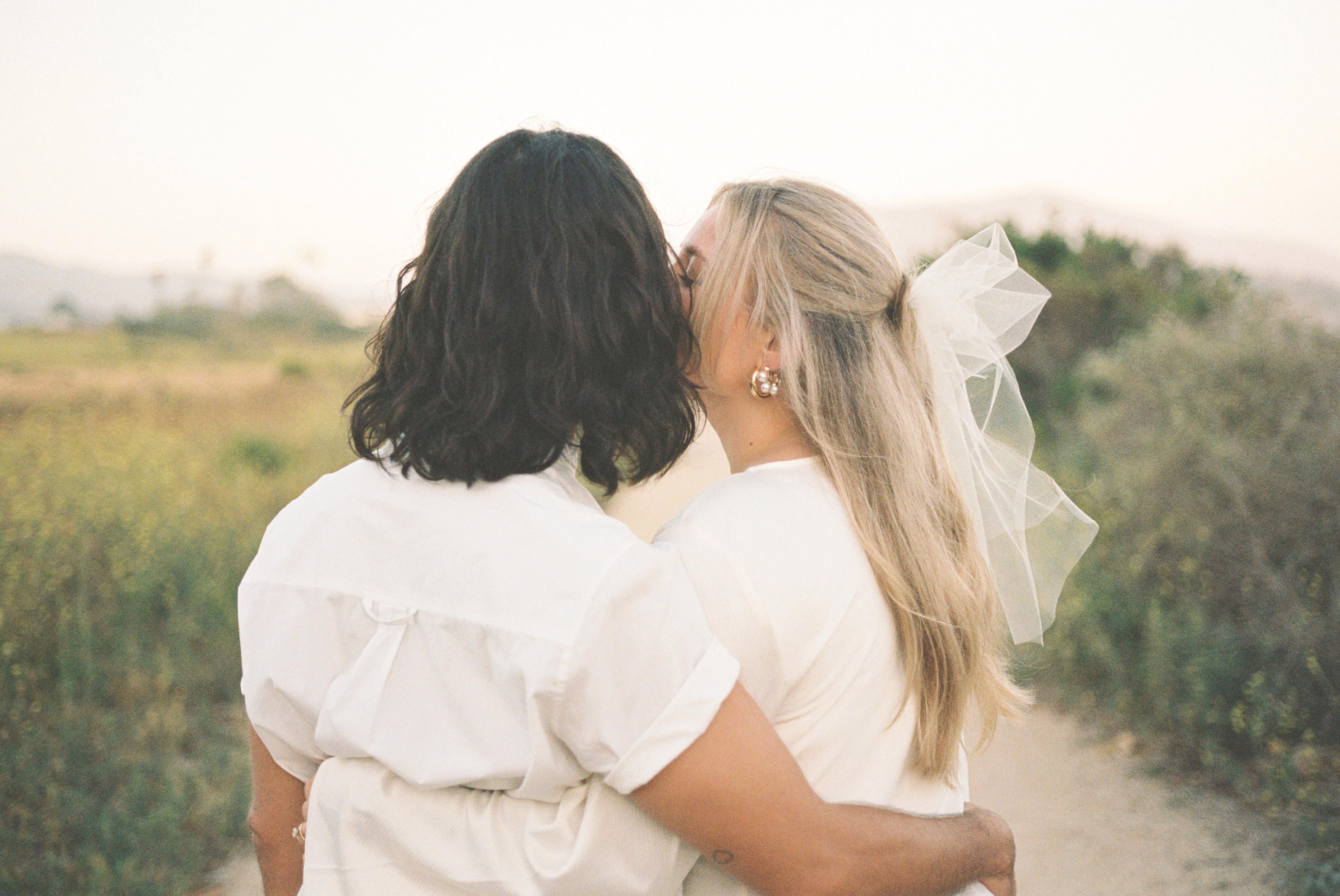 The Wedding Website of Lindsay Schrader and Gonzalo Pineiro