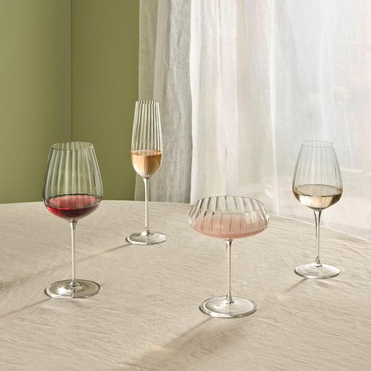 Nude Glass Stem Zero Modern Classic Clear Round Crystal White Wine Glass