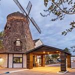Sideways Inn