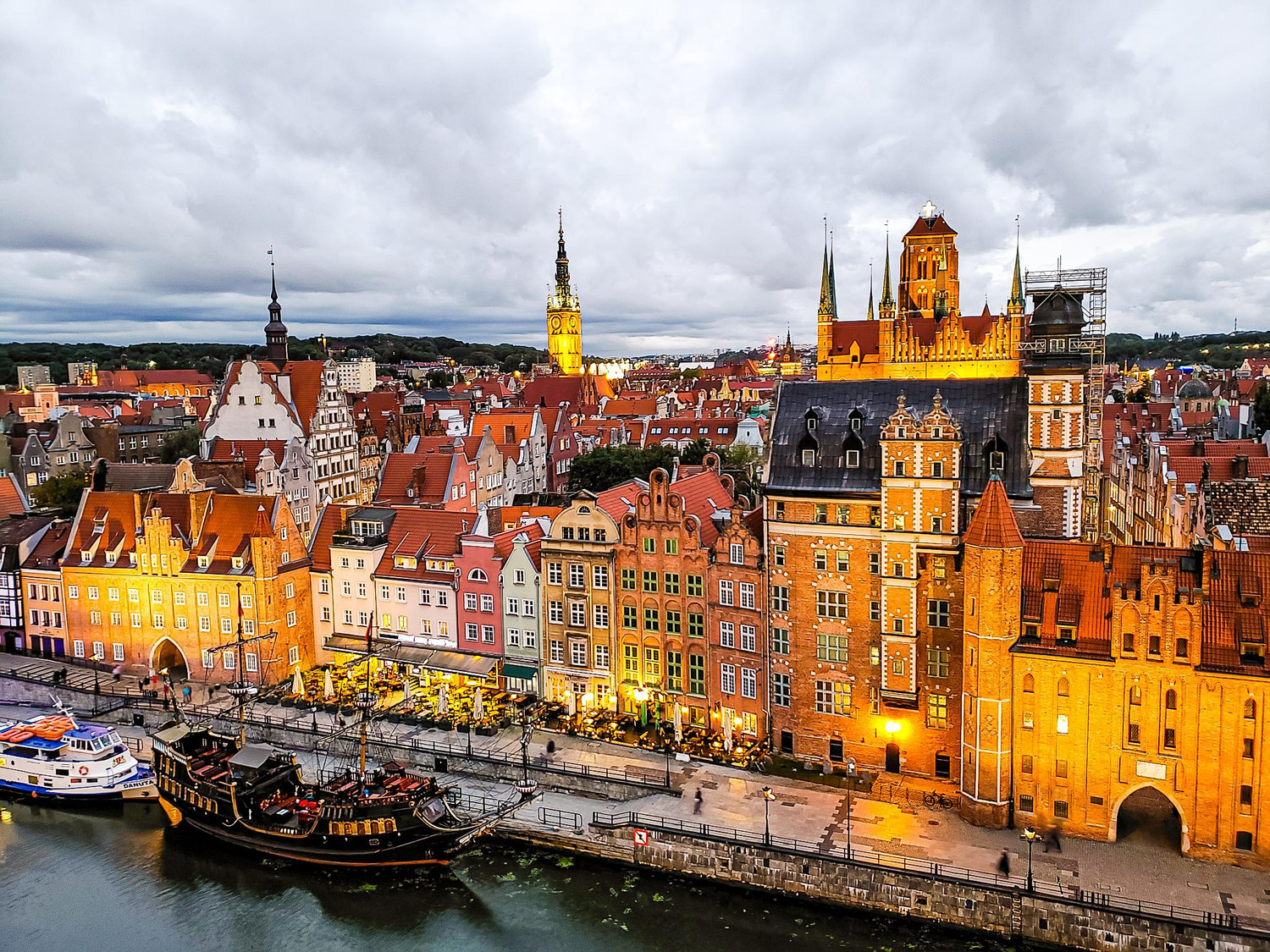 The Wedding Website of Grace Chapman and Krzysztof Herdzik