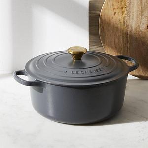 Le Creuset ® Signature 7.25-Qt. Graphite Grey Round Dutch Oven