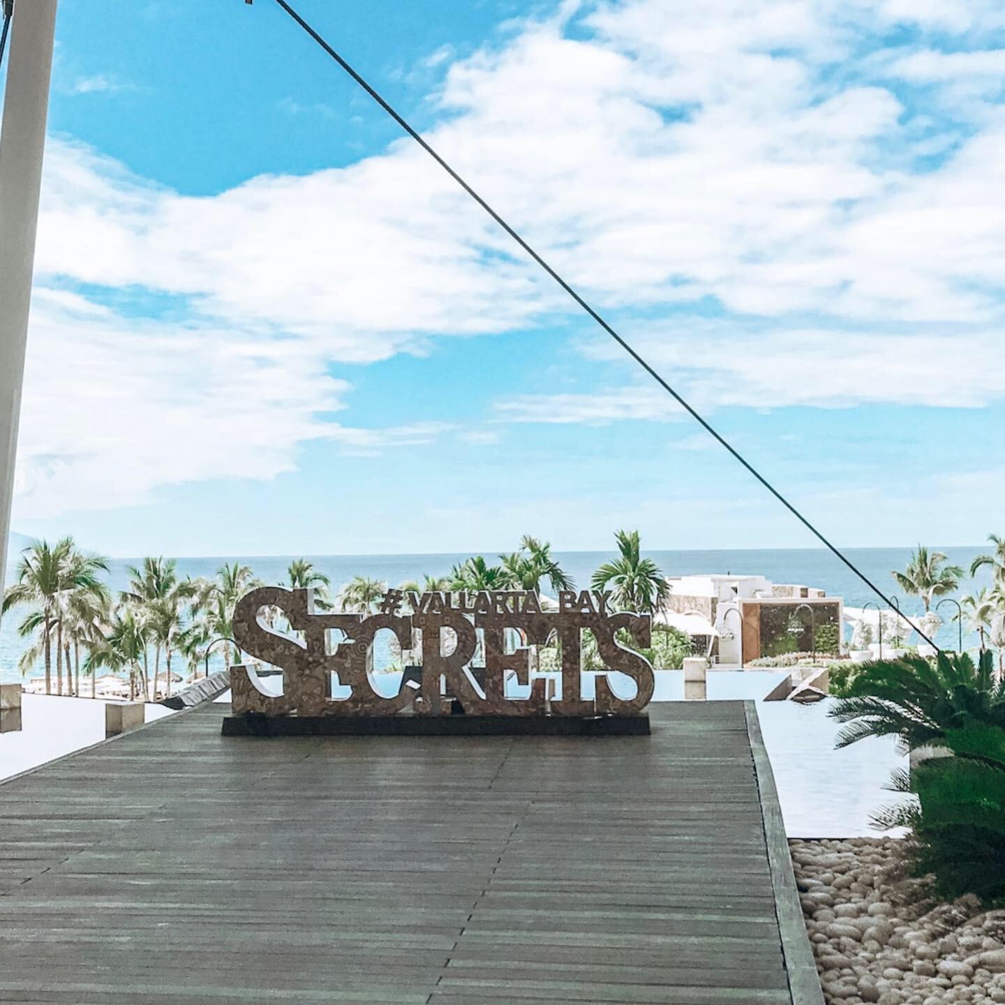 This is the midpoint between the Now Amber and Secrets entrances. We LOVED this property! Lots of options here: Beautiful Rooms, Casino, Great Restaurants, and no wristbands.