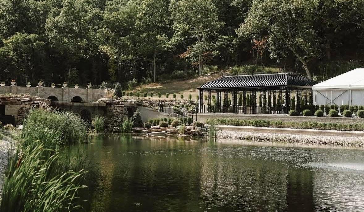 The Wedding Website of Leah Brooks and Aaron Brooks