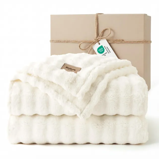 Bedsure 3D Bubble Blanket - GentleSoft White King Blanket for Bed Sofa Room Decor - Luxury Soft Cozy Gifts for Women, All Seasons, Off White, 108"×90"