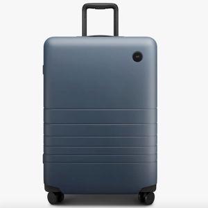 Check-In Medium