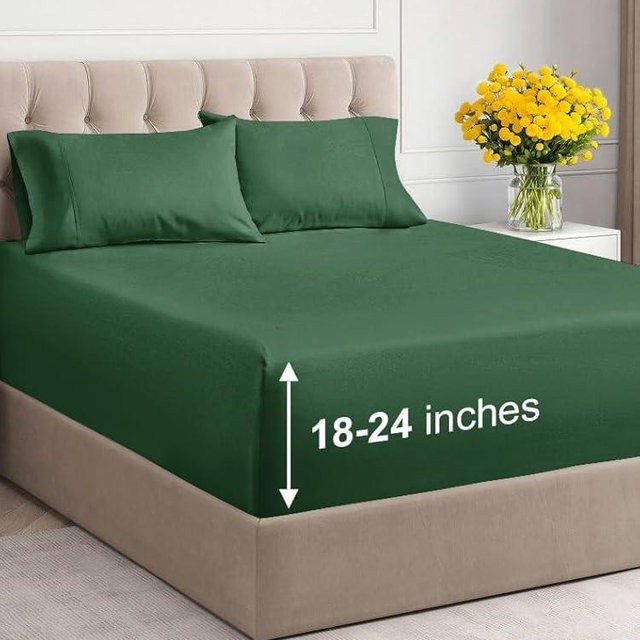 Extra Deep Pocket Queen Sheets - 4 Piece Breathable & Cooling Bed Sheets - Hotel Luxury Sheet Set - Soft, Wrinkle Free & Comfy - Easily Fits Extra Deep Mattresses - Deep Pocket Emerald Green Sheets