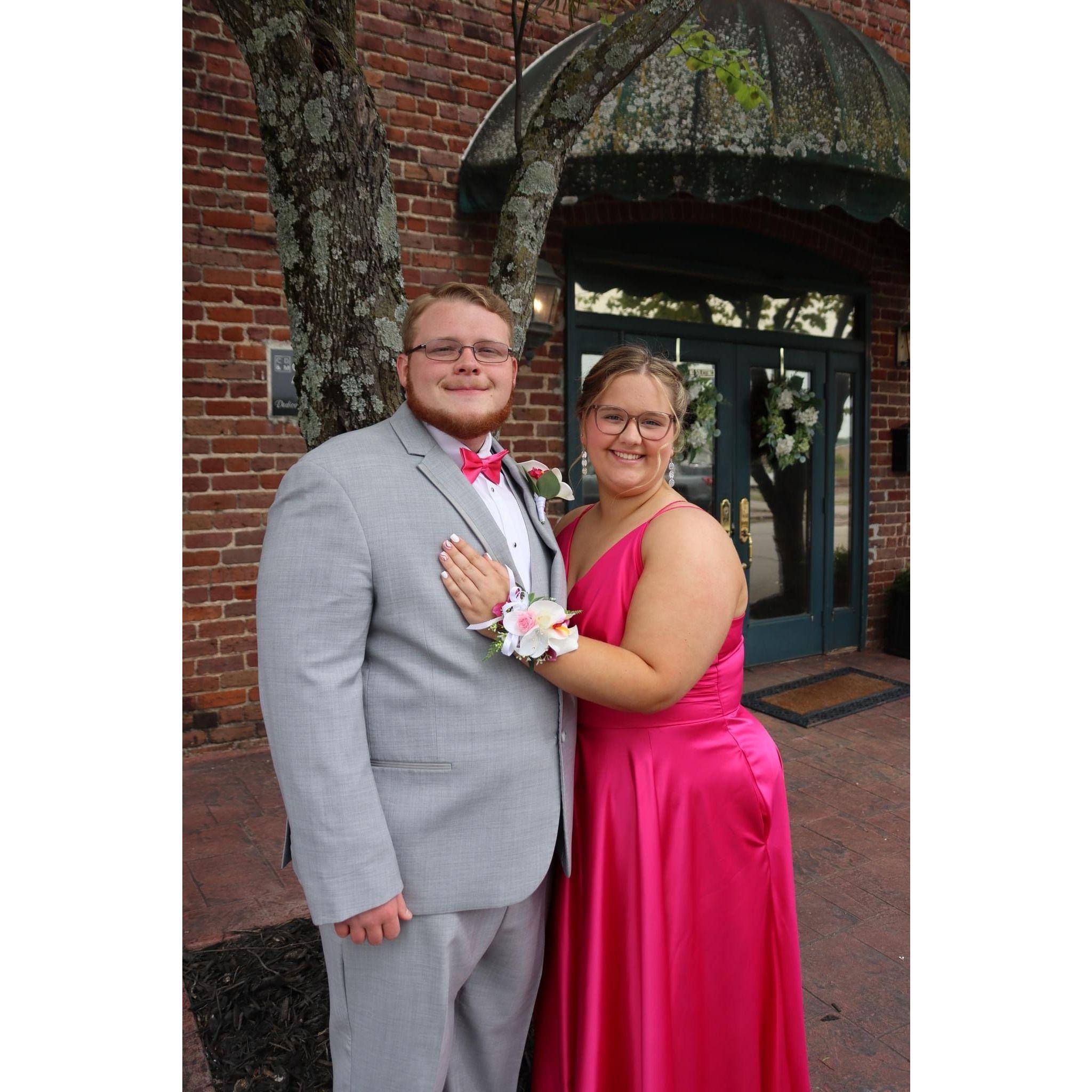 April 2023 - Katelynne's Senior year Prom with Leo