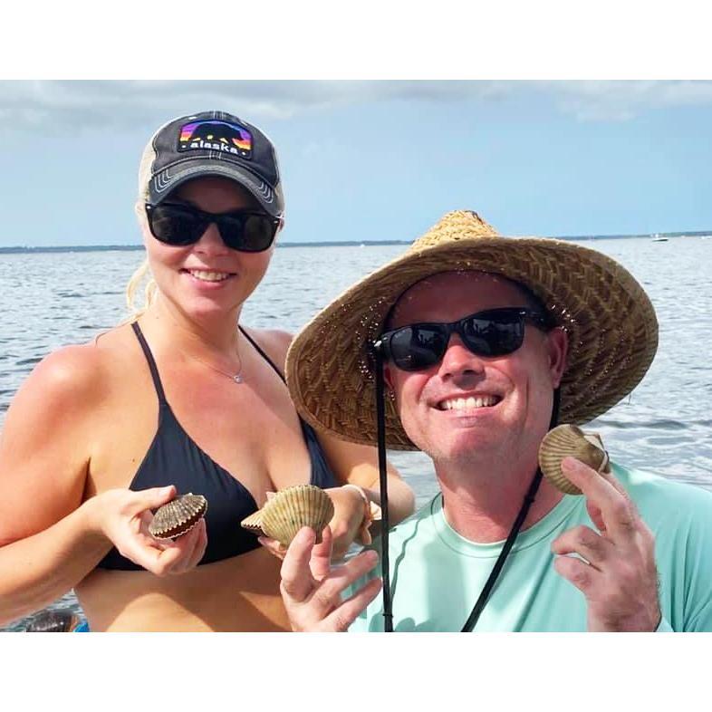 We had the best time scalloping with friends in Steinhatchee, Florida in June 2020.