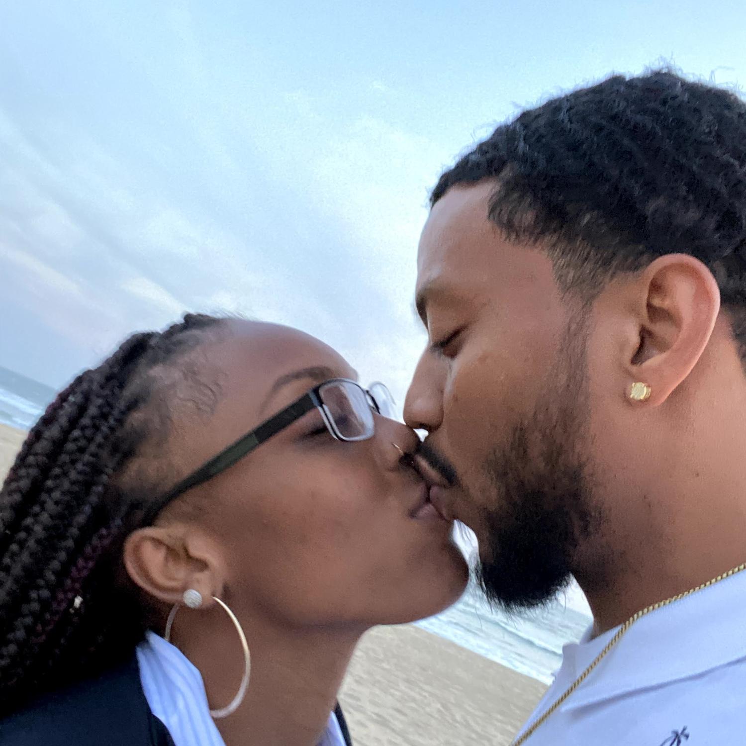 The day Adrian asked Taylor to be his girlfriend 🥰 
(06/15/2021)