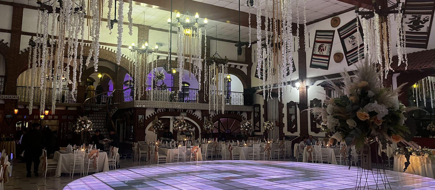The Wedding Website of Cristina Mancilla and Dario Trujano Ochoa
