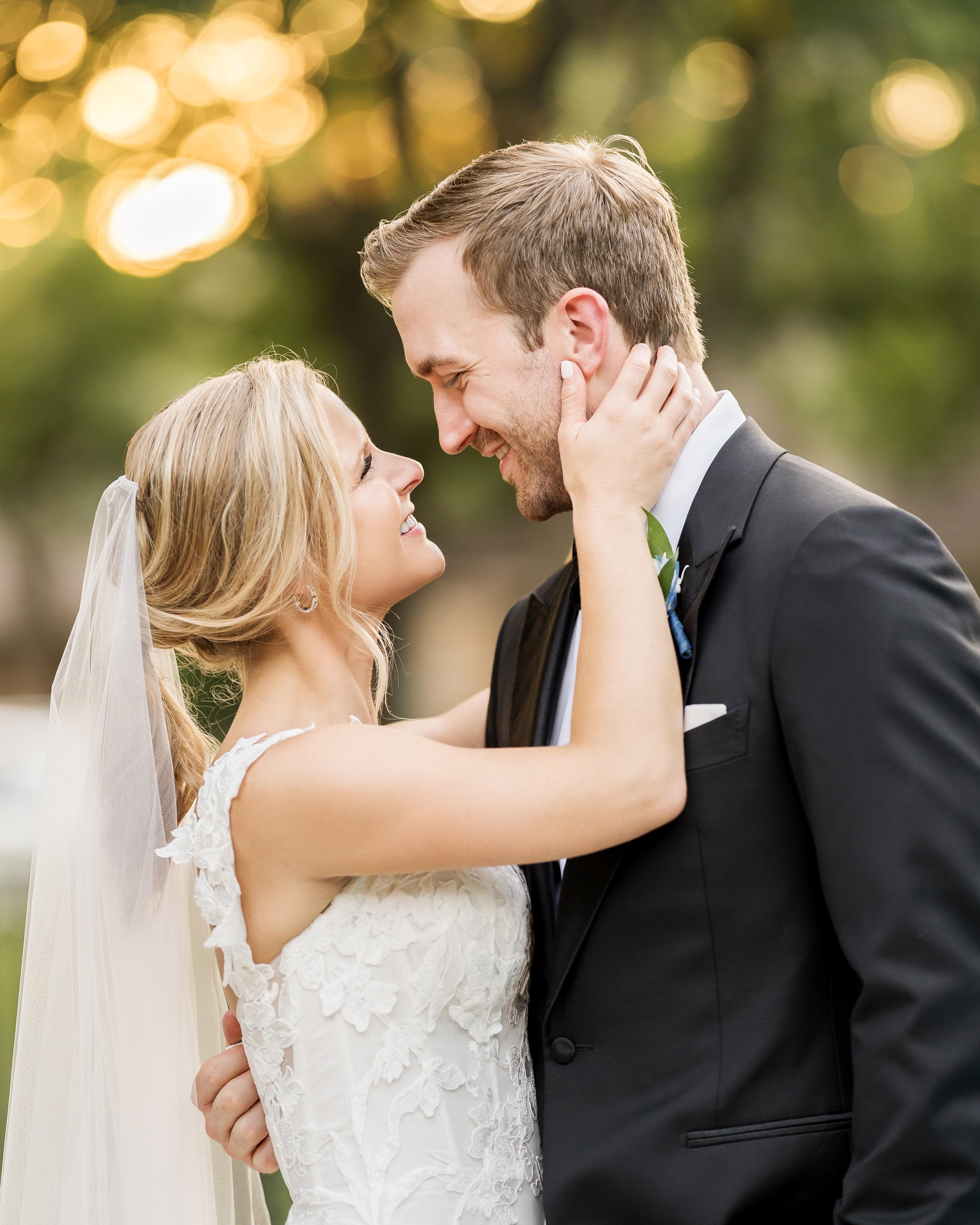 The Wedding Website of Lindsay McClendon and B.J. Travis
