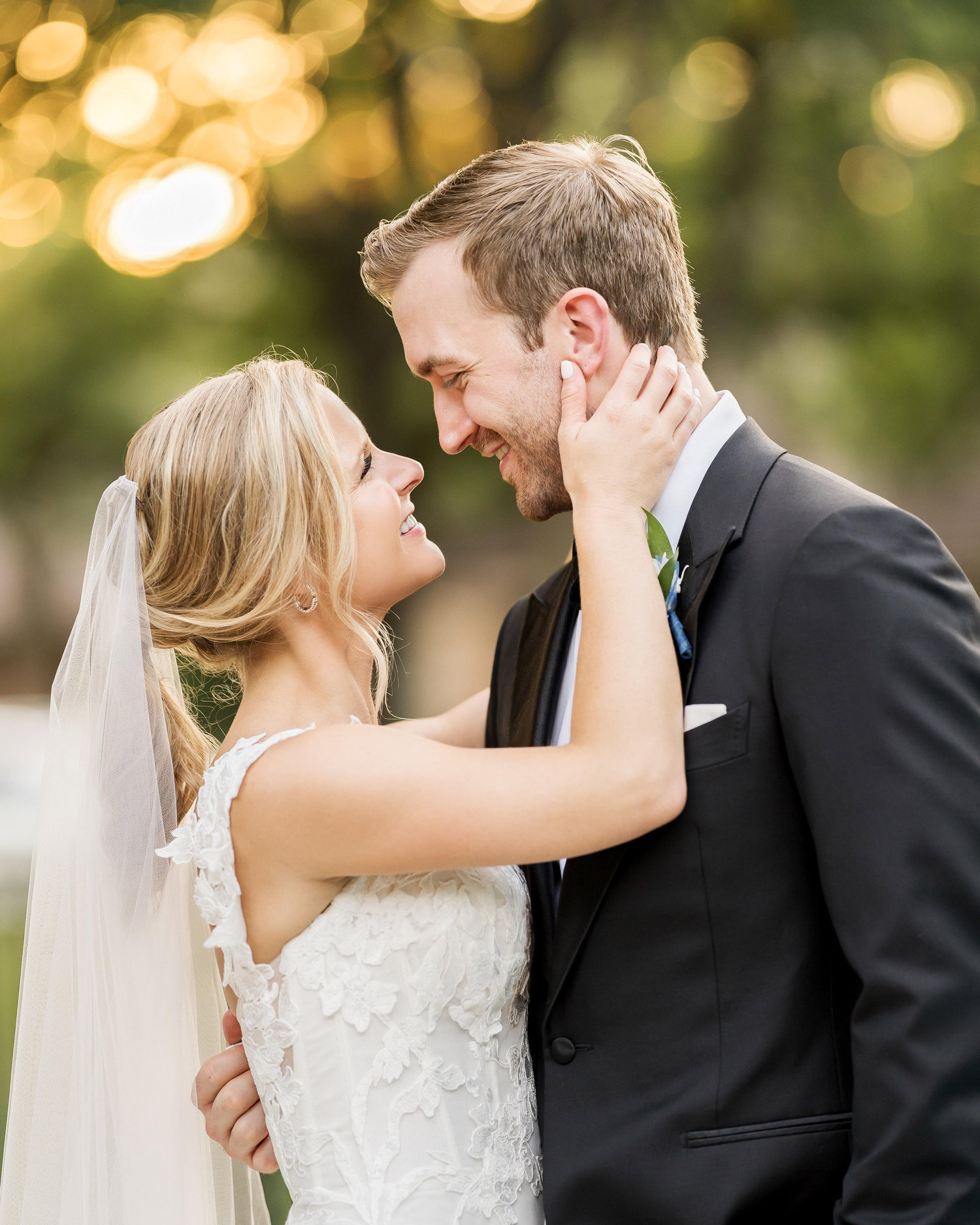 The Wedding Website of Lindsay McClendon and B.J. Travis