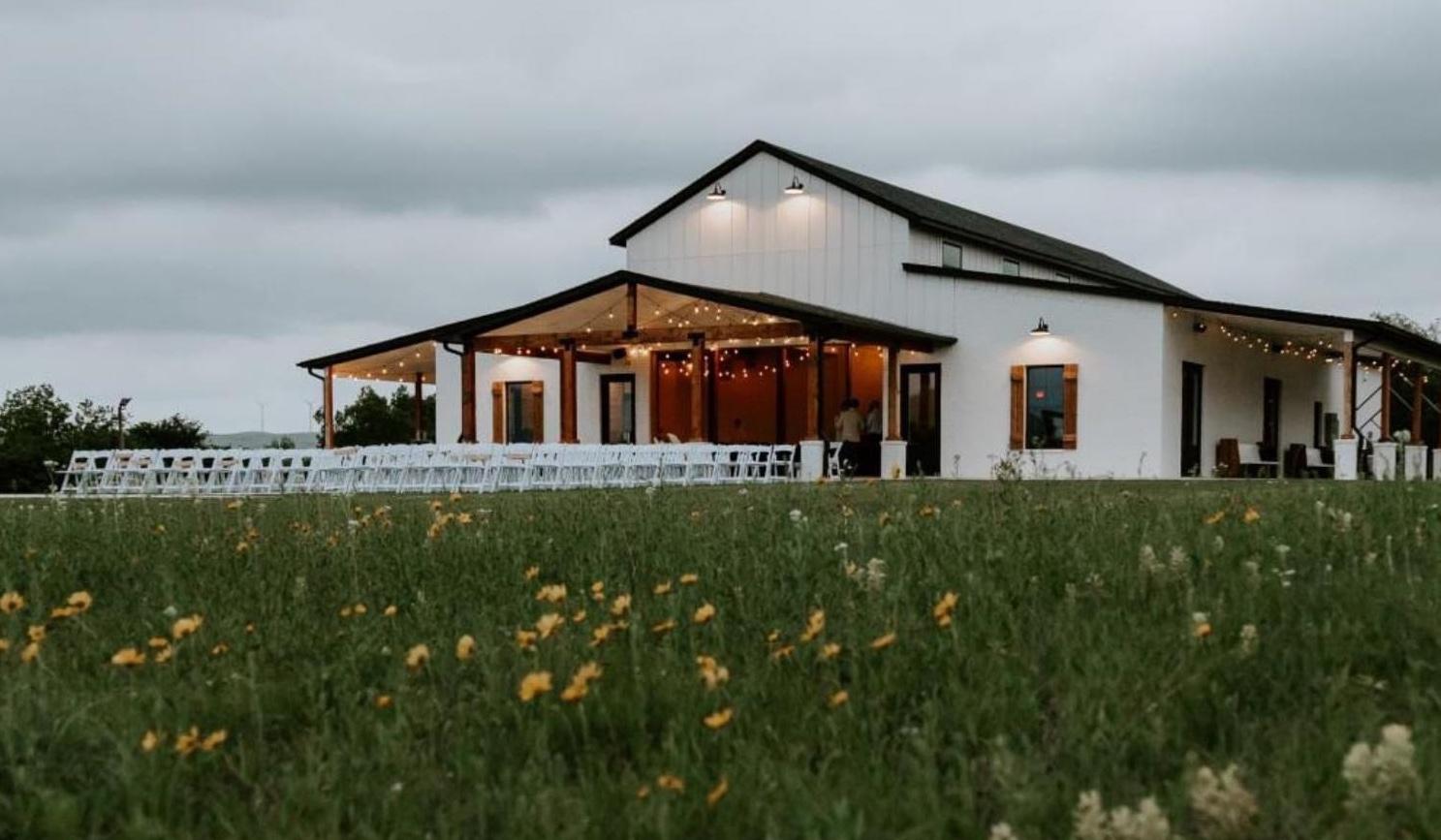 The Wedding Website of JeNiyah Bush and Andres Garcia