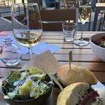 Tap & Vine at 559