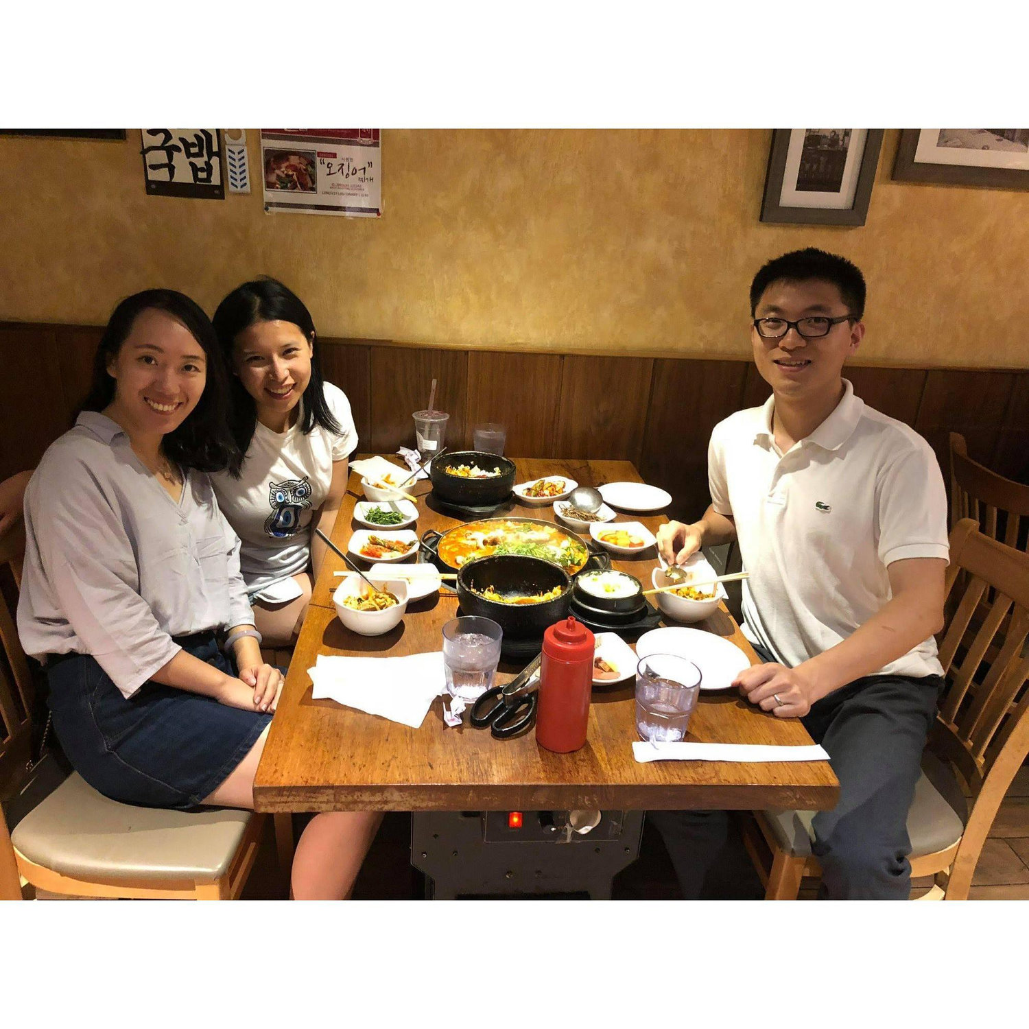 Met with Li's good friend since middle school: Lu. Lu is our maid of honor!