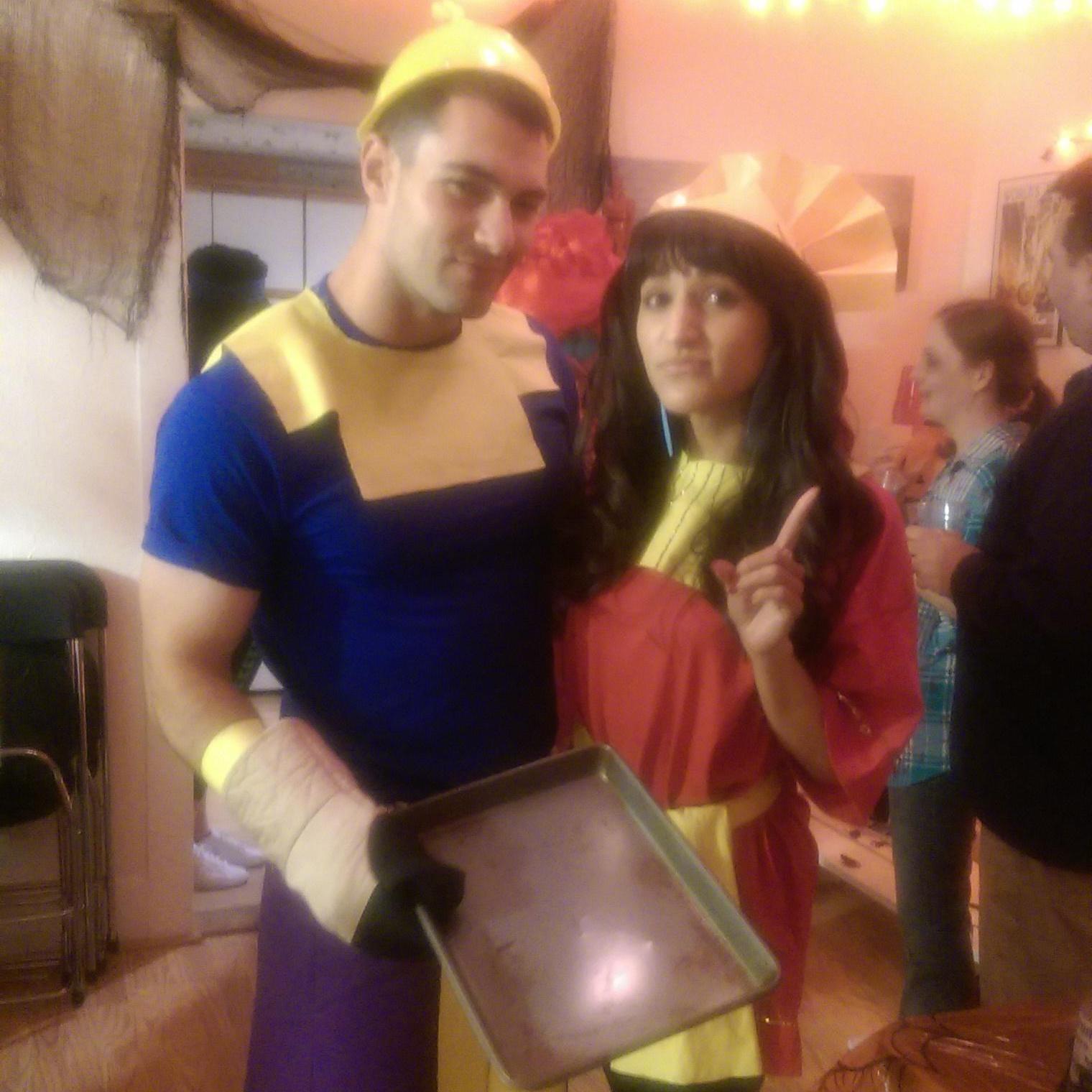 Kronk and Kuzko for Halloween
Tacoma, 2015