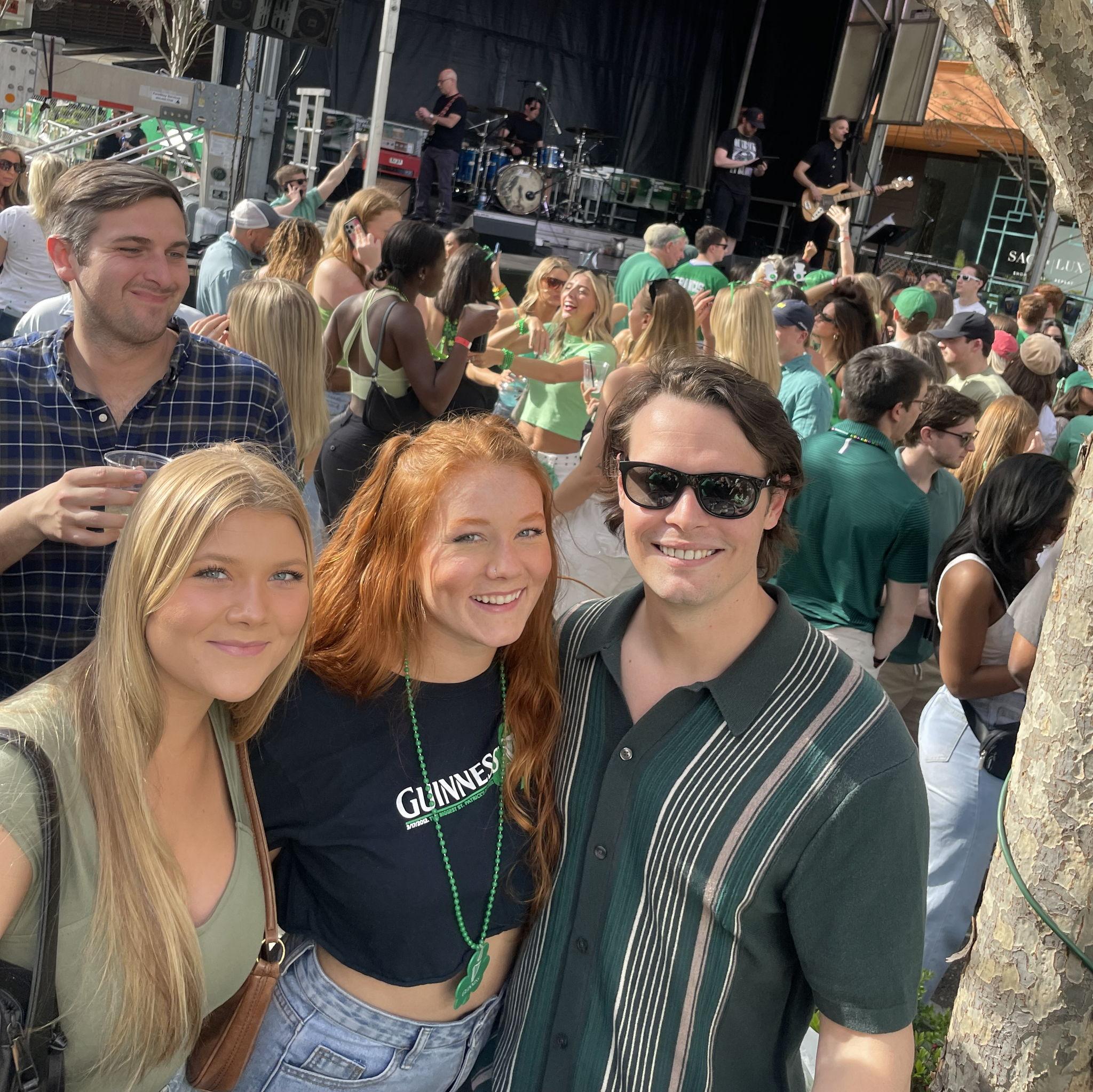 Every year on st.pats, Dalton lets me pretend the whole day is in honor of ME and that my friends is an act of truuuuue love