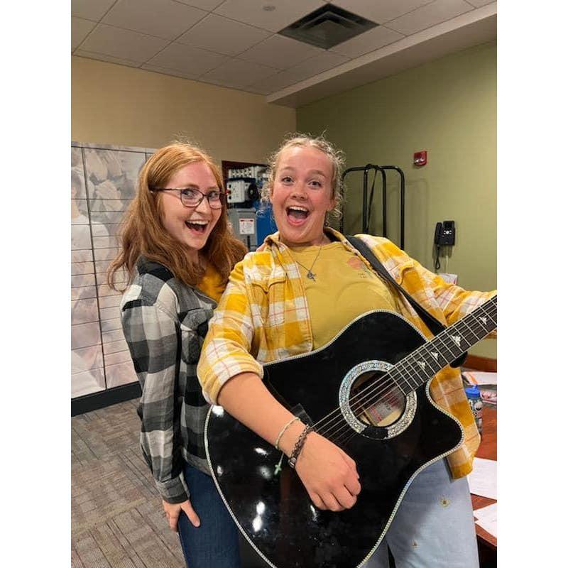 (2022) Abby and Kate performed at a coffeehouse together