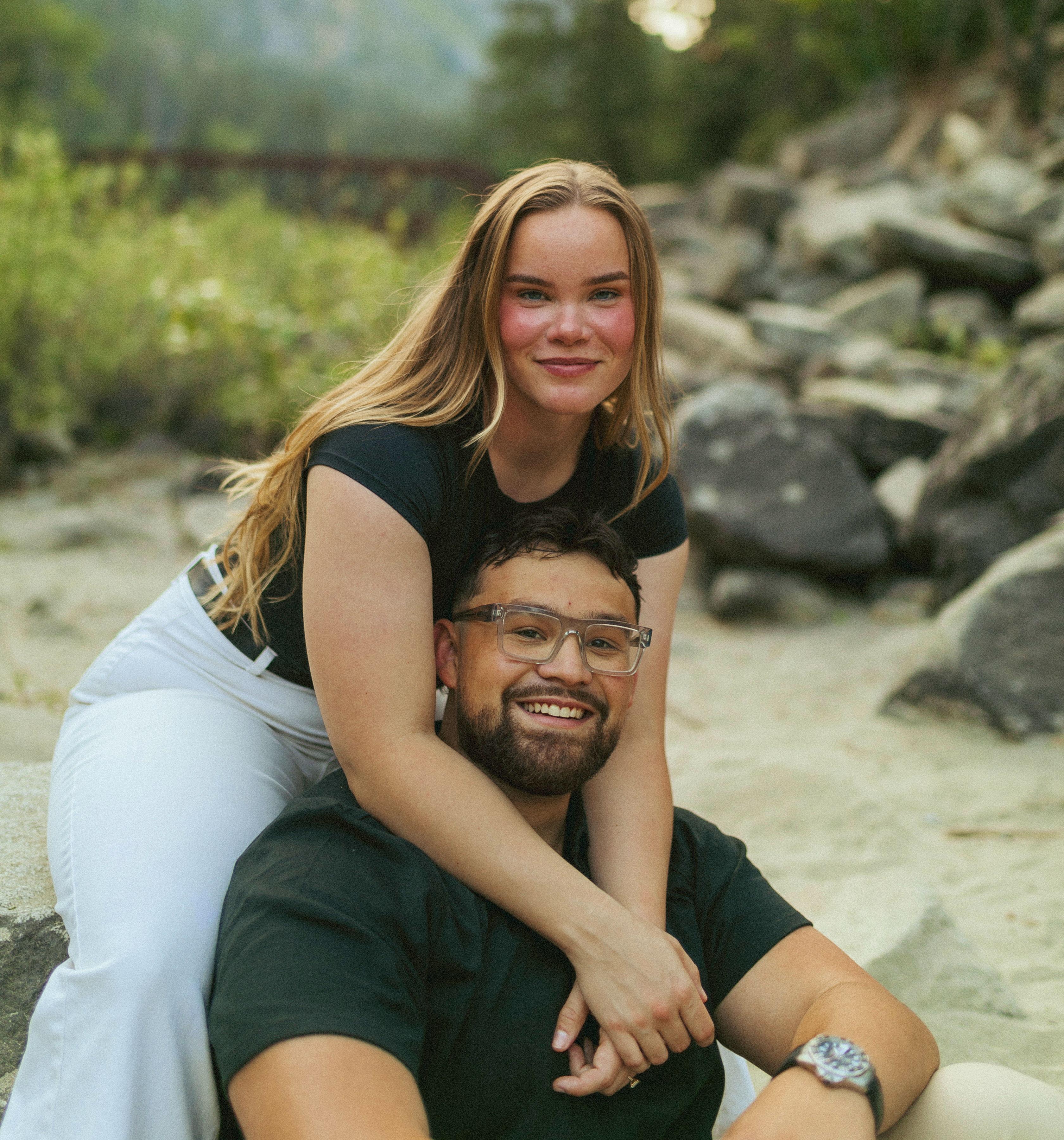 The Wedding Website of Jocelyn Eisen and Alán Hernandez