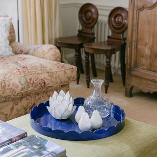 Scalloped Large Round Lacquered Tray