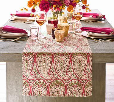 Lynwood Paisley Cotton/Linen Table Runner