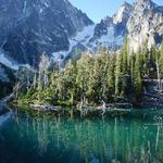 Hiking - Colchuck Lake Trail
