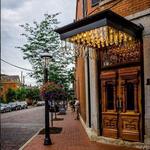 Lindey's