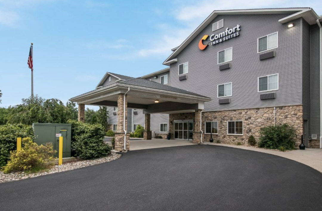 The Wedding Website of Shannon Goodman and John Szczyglak