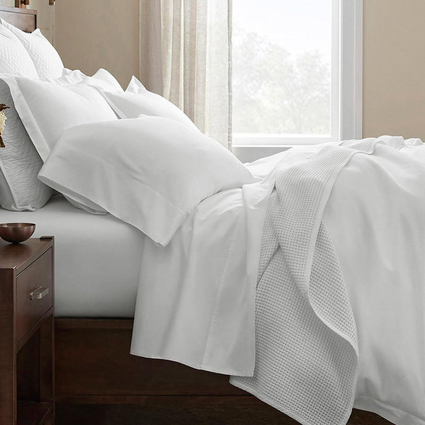 Boll & Branch Signature Hemmed Sheet Set - Thumbnail 4