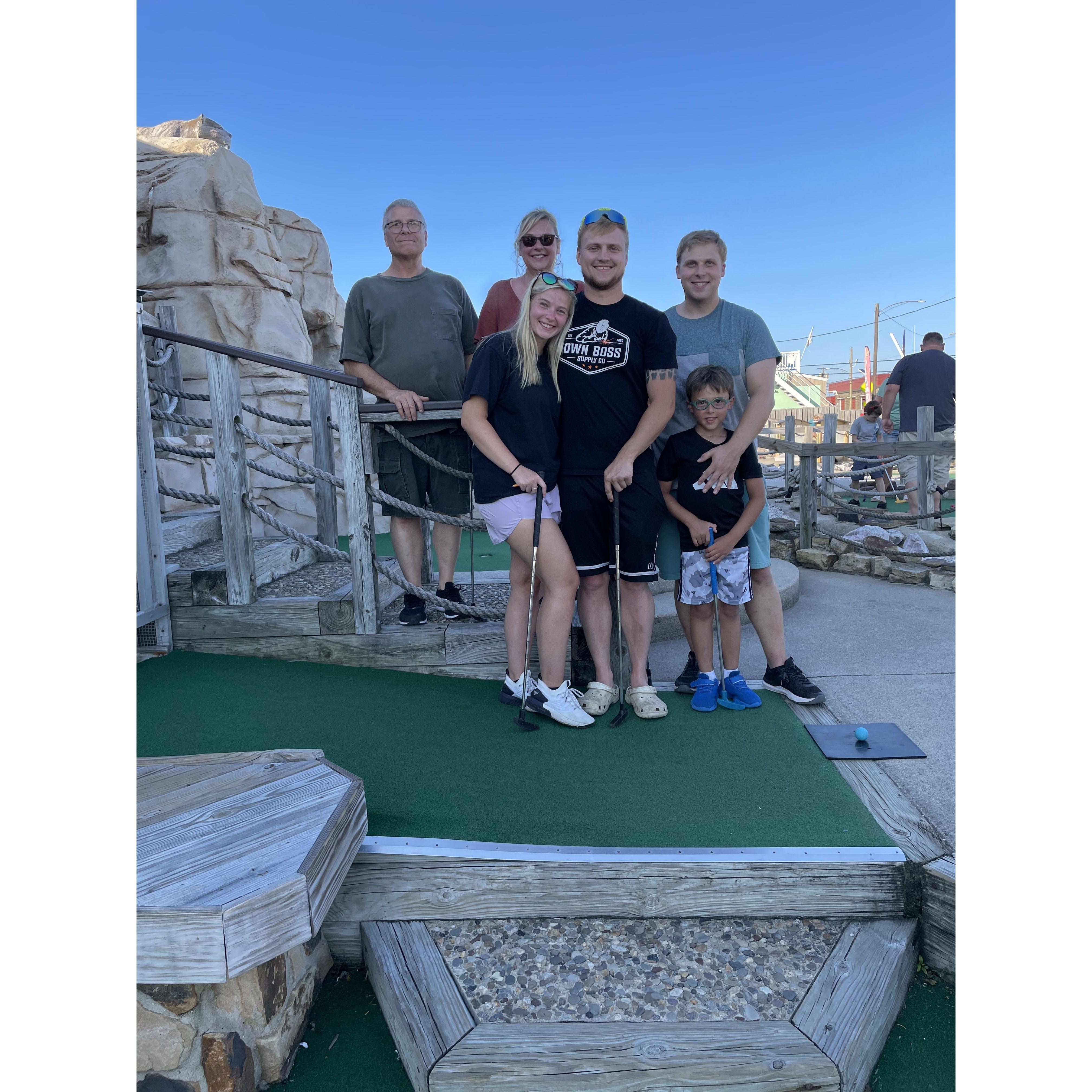Mini Golf on Family Vacay