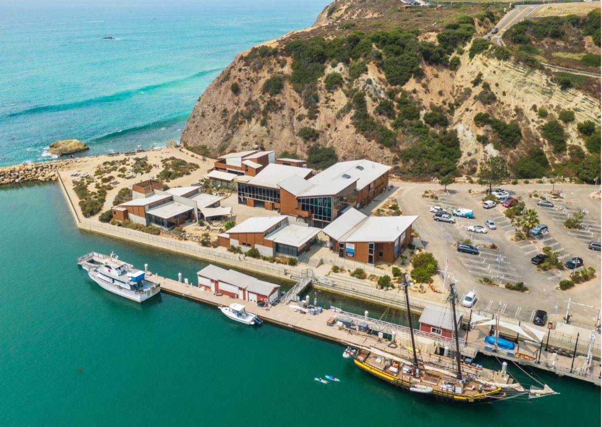 The Wedding Website of Lizzie Heraper and Bach Tien