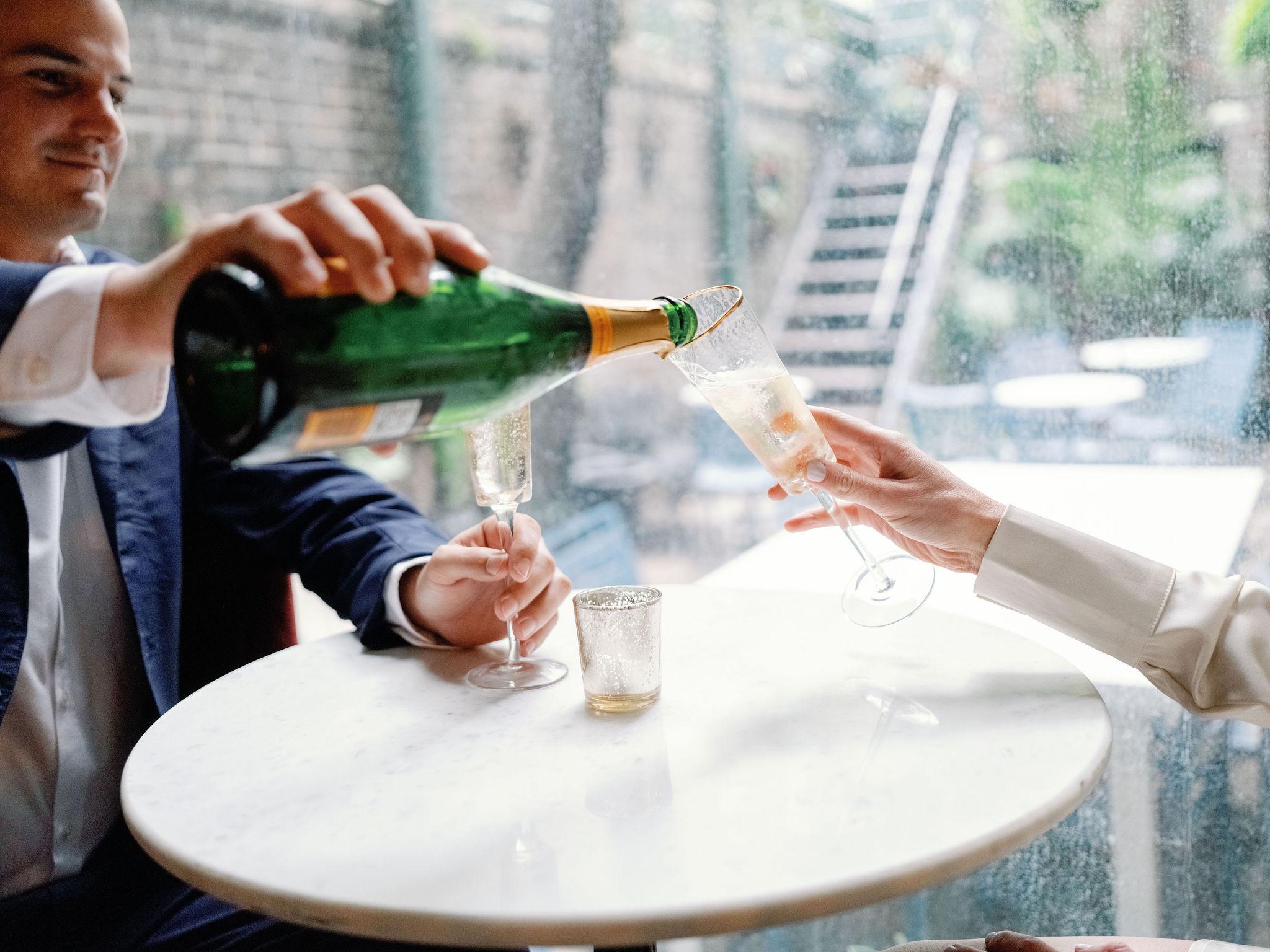 The Wedding Website of Lauren Lovelace and Trey Guidry