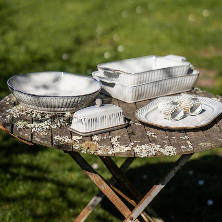 白玉　コロンビアプレート　2枚 BIA Cordon Bleu, Colonnade 2-Piece Serving Set | Zola