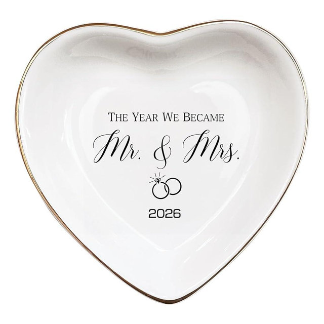 Vancsenia The Year We Became Mr & Mrs 2026 Ceramic Ring Dish for Wedding Jewelry Tray, Elegant Keepsake Gift for Couples, Ceramic Valet Tray for Jewelry Storage