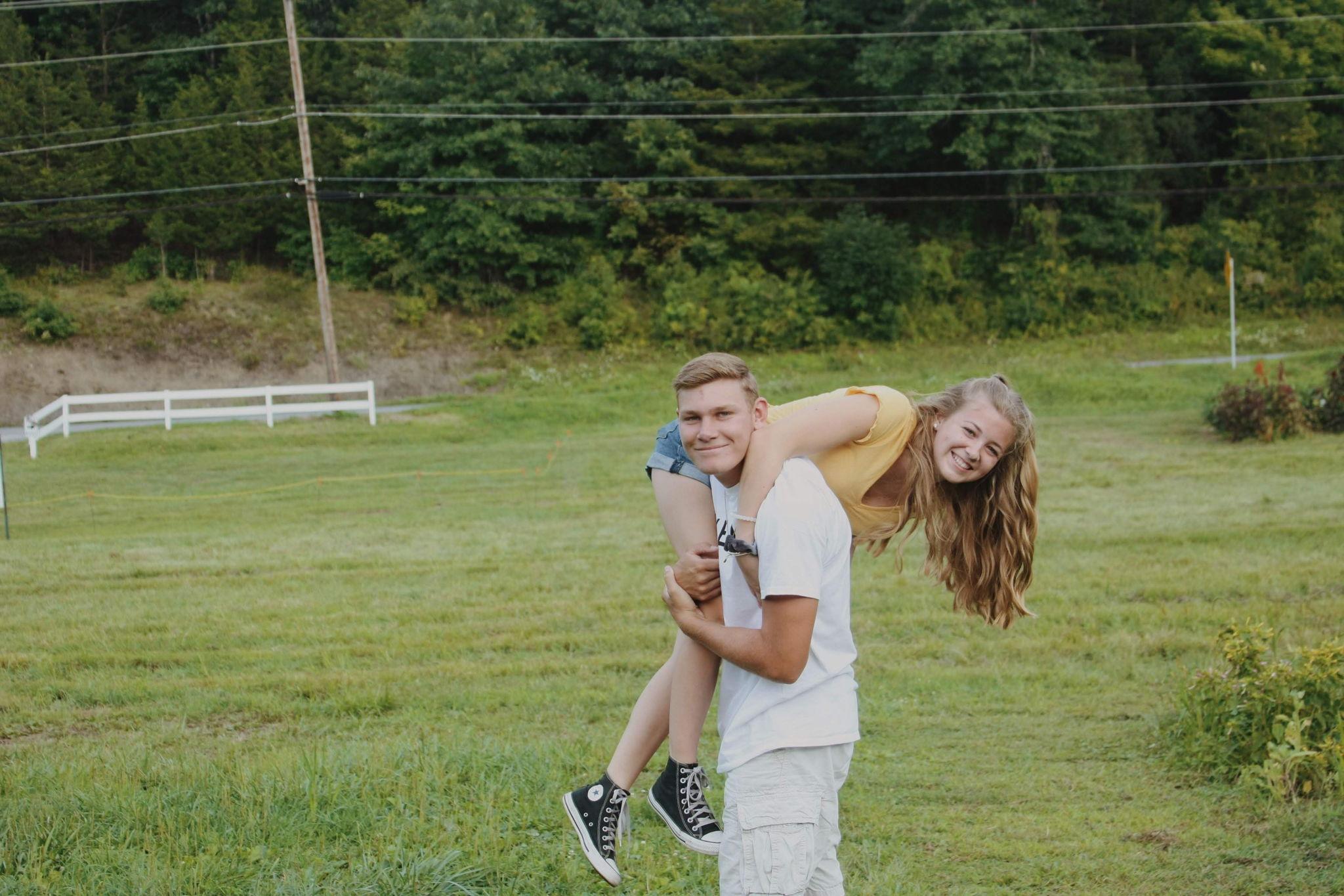 The Wedding Website of Carly Harjes and Collin Ford