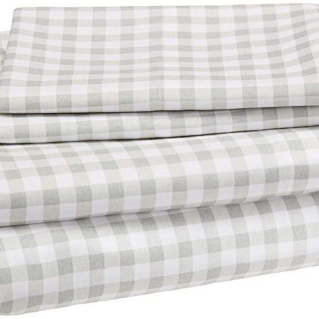 AmazonBasics Kid's Sheet Set - Soft, Easy-Wash Lightweight Microfiber - Full, Grey Gingham Plaid