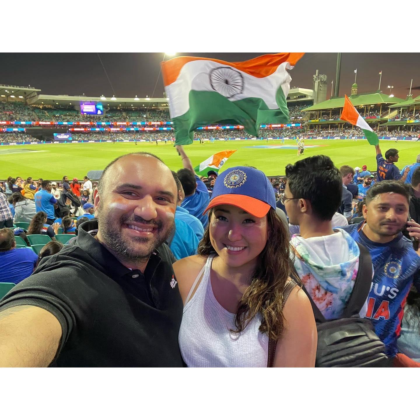 When Karen was introduced to the best sport in the world🏏