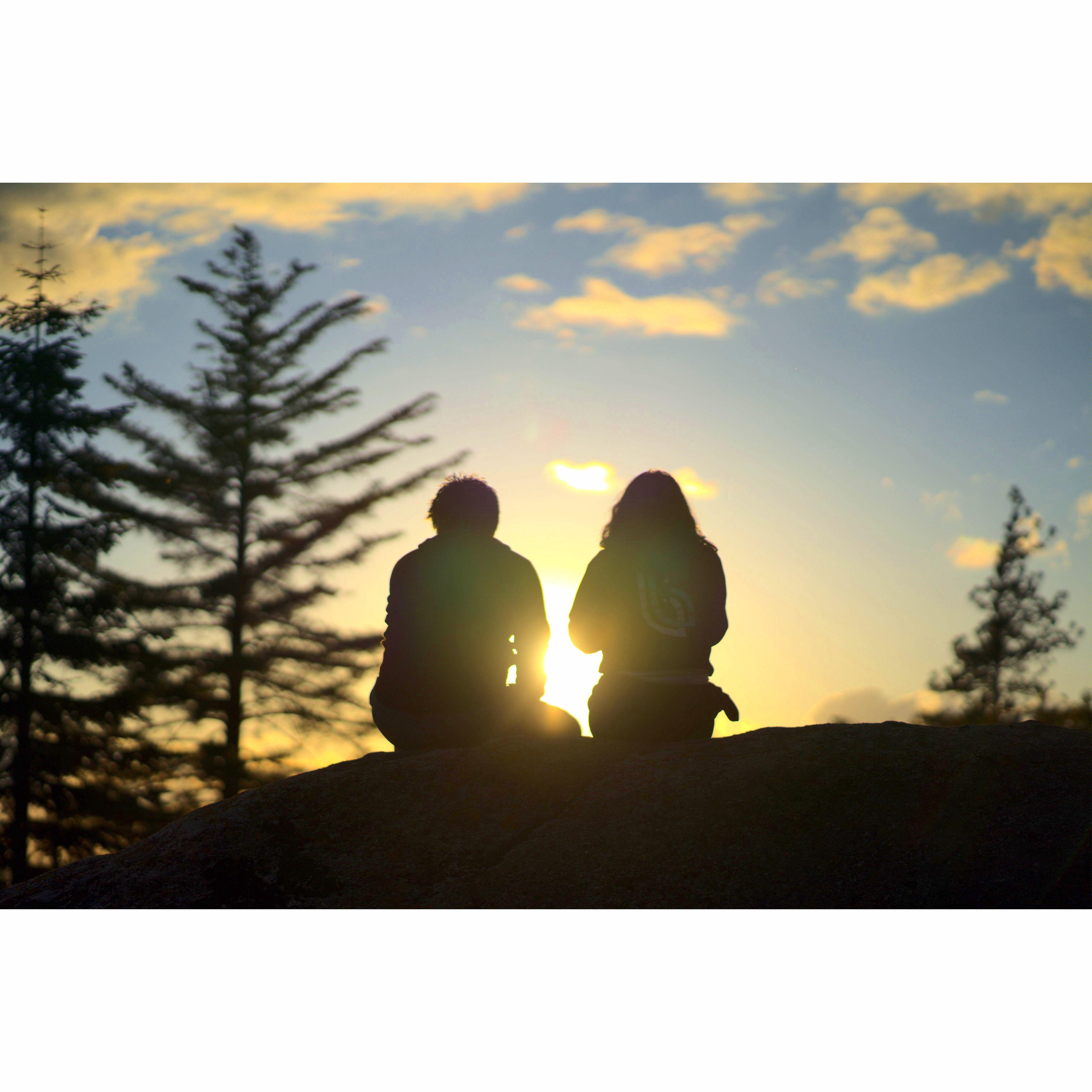 Chasing sunsets with you >>>
