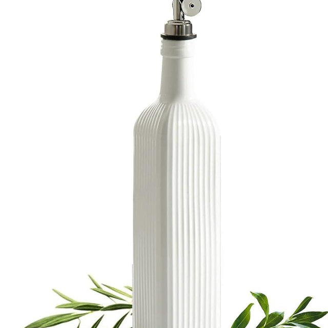 UDNORDGLOW 18 oz Ceramic Olive Oil Dispenser with Automatic Stainless Steel Pourer, Ceramic Oil Bottle and vintage bottle for kitchen