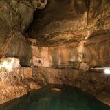 Cascade Caverns