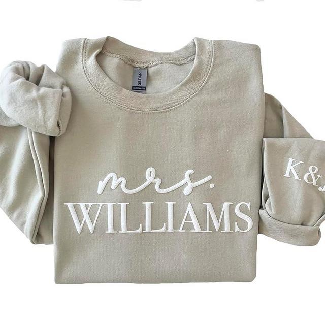 Up2ournecksinfabric - Bride Sweatshirt - Mrs Sweatshirt - Custom Sweatshirt - Honeymoon Outfit - Wedding Gift - Bride Crewneck - Miss to Mrs