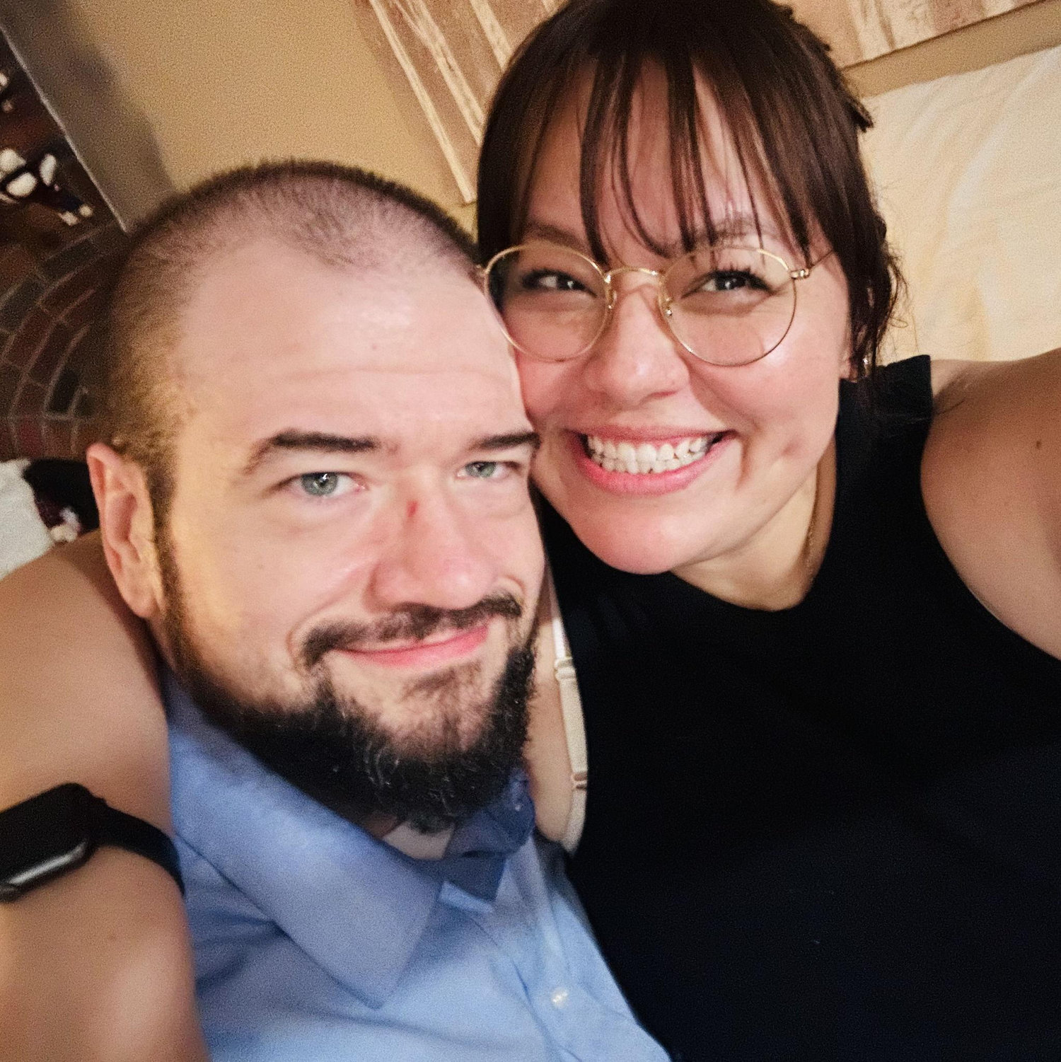 I said "yes" to be your gf on New Year's Eve <3 Dije “sí” cuando me preguntaste que fuera tu novia en  la víspera de Año Nuevo