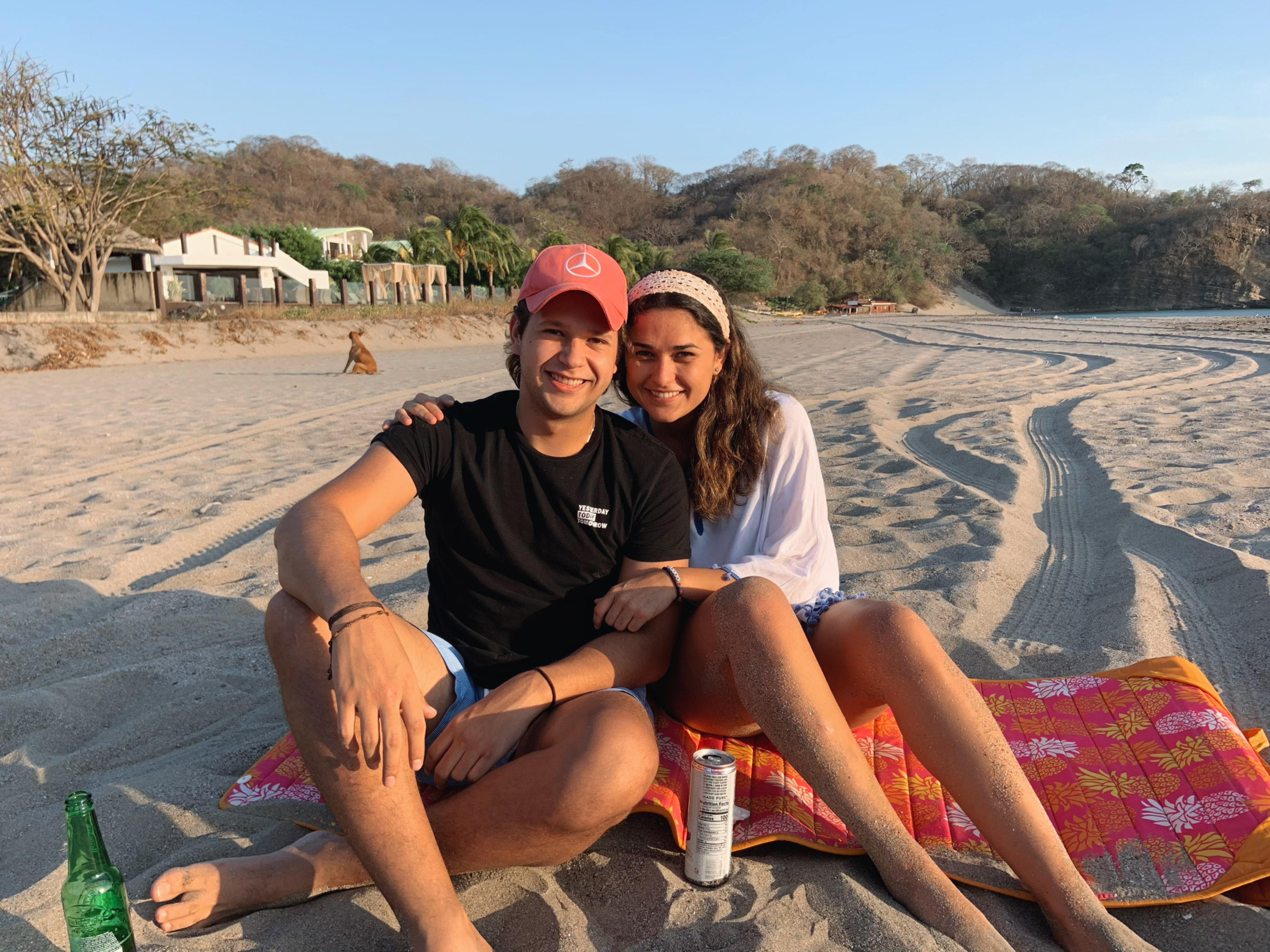 The Wedding Website of Maria del Mar Porta and Gabriel Robelo