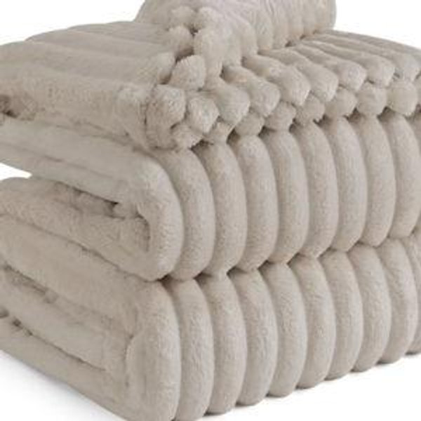 Bedsure GentleSoft Fleece Blanket for Bed - Cozy Soft Blankets for Women, Cute Large Throws for Girls