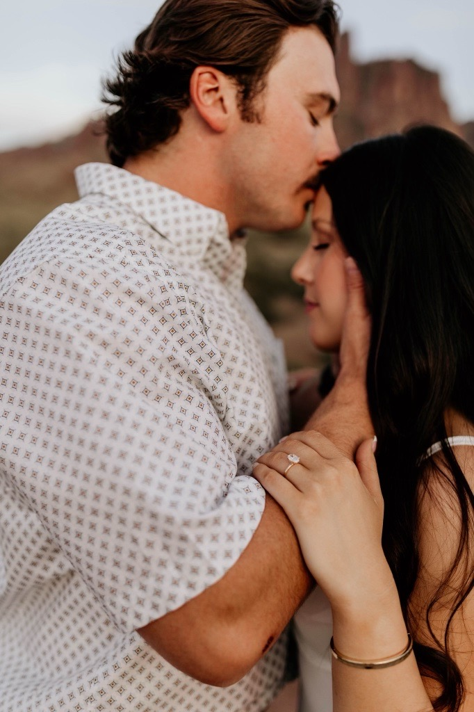 045c6c3c-58b4-47c8-b77f-222e84bf8b1d