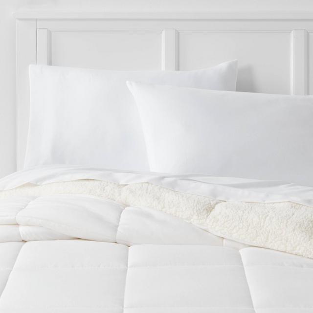 Full/Queen Sherpa Washed Microfiber Comforter White - Room Essentials™