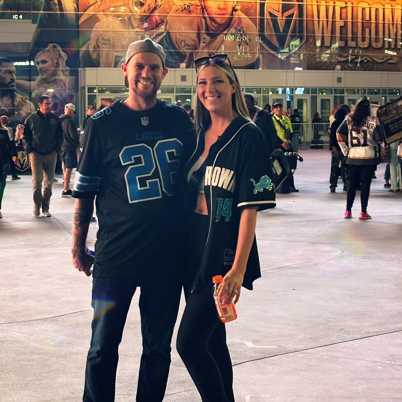 Hayden and Danielle in one of their favorite vacation destinations, Vegas!! Hayden and Danielle went together both their first times and now they try to make it a once a year tradition ♥️