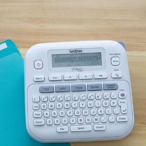 Brother P-touch PT-D220 Home/Office Everyday Label Maker