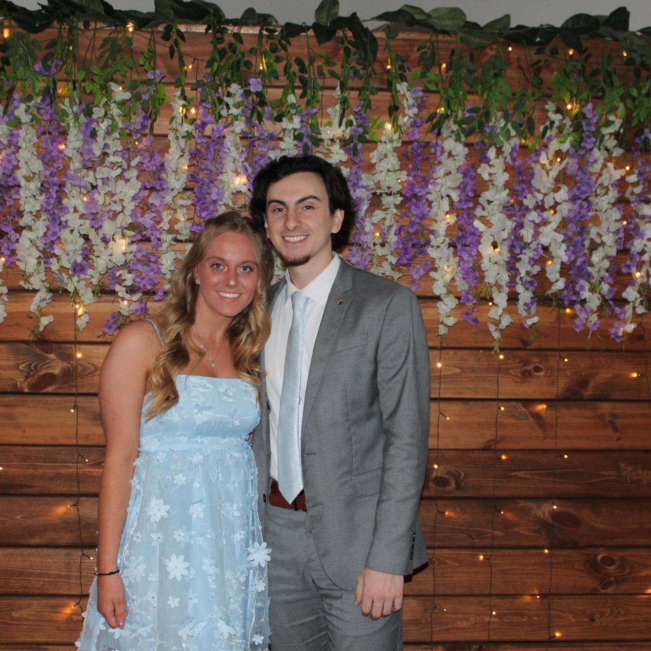 Junior year Zeta Formal.  Malea was able to successfully plan a great event!
April 2024.