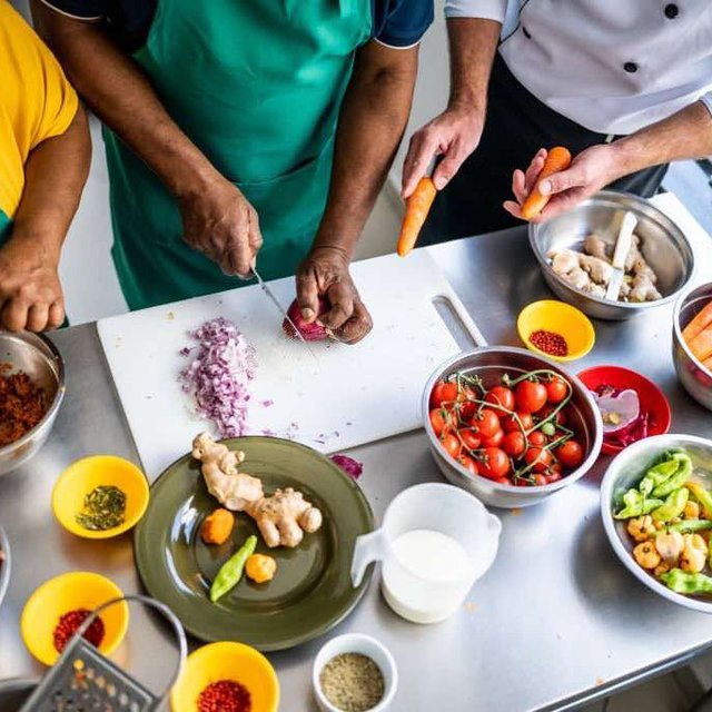 Newlywed cooking class